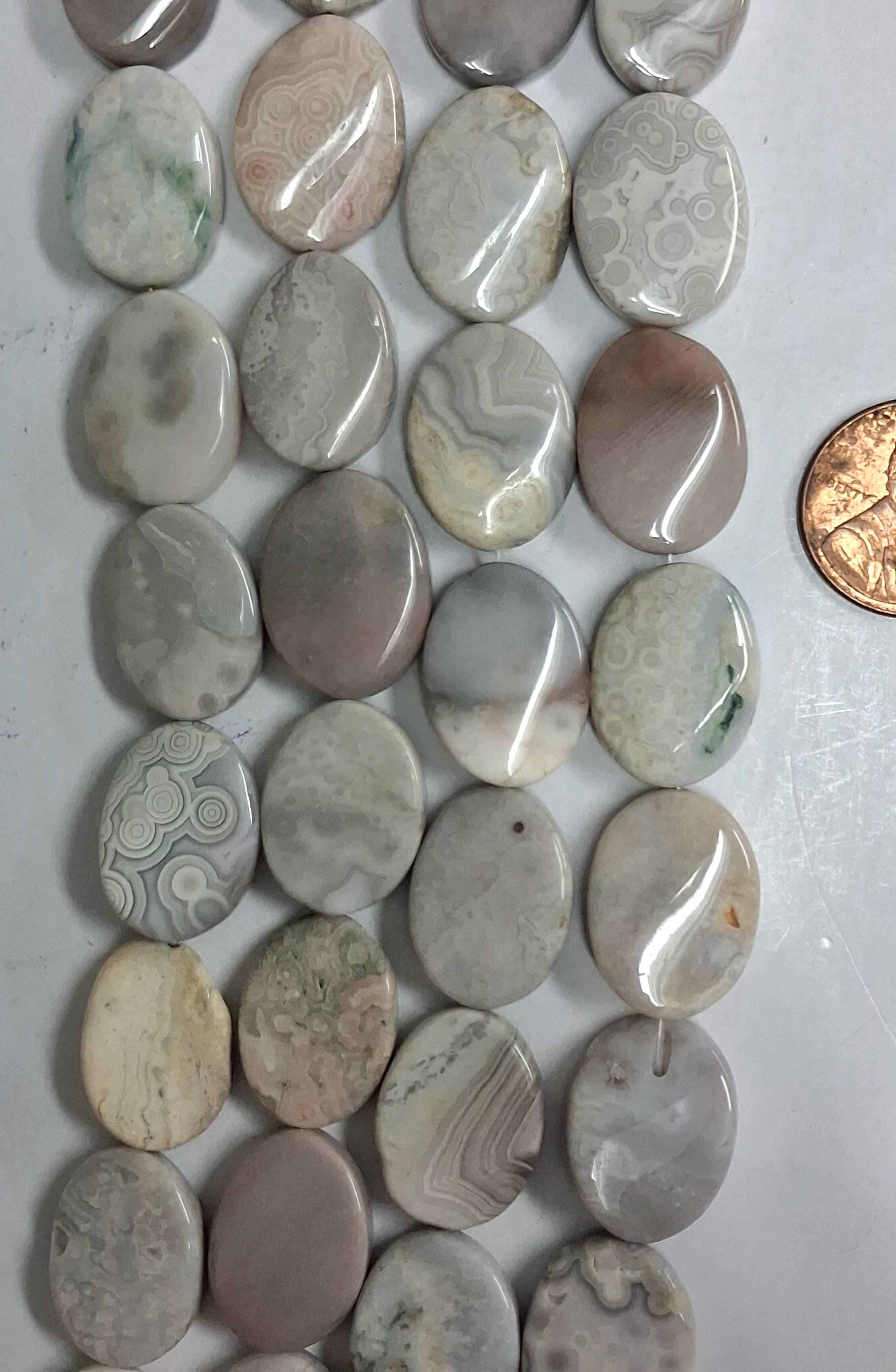 Ocean Jasper wavy Oval 13x 18 mm   8 inch strand