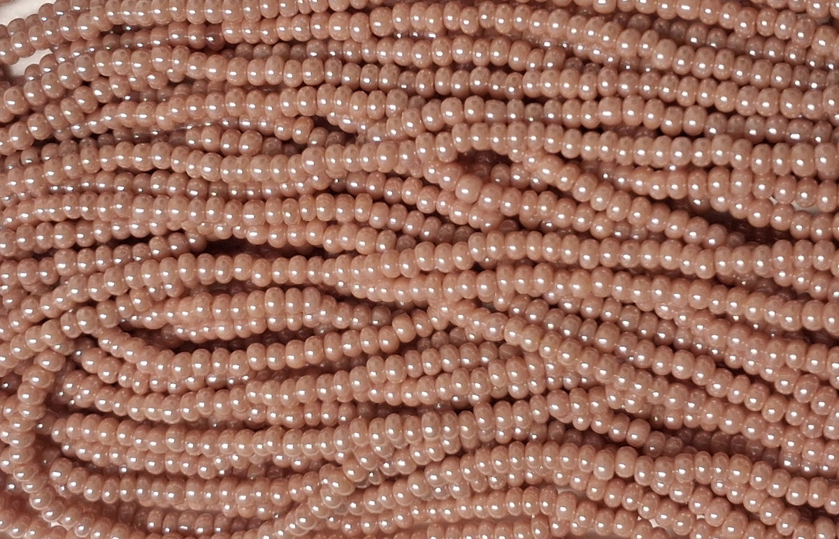 11/0 CZECH PINK OP LUSTER SEED BEADS 12 STRING/HNK-APPX 34 GMS