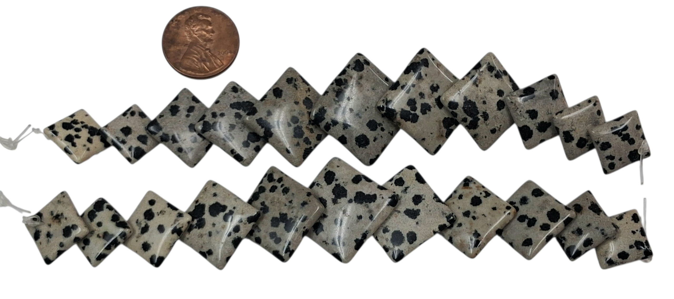 Dalmatian Jasper Overlapping Graduated Square 10-20mm 11pc