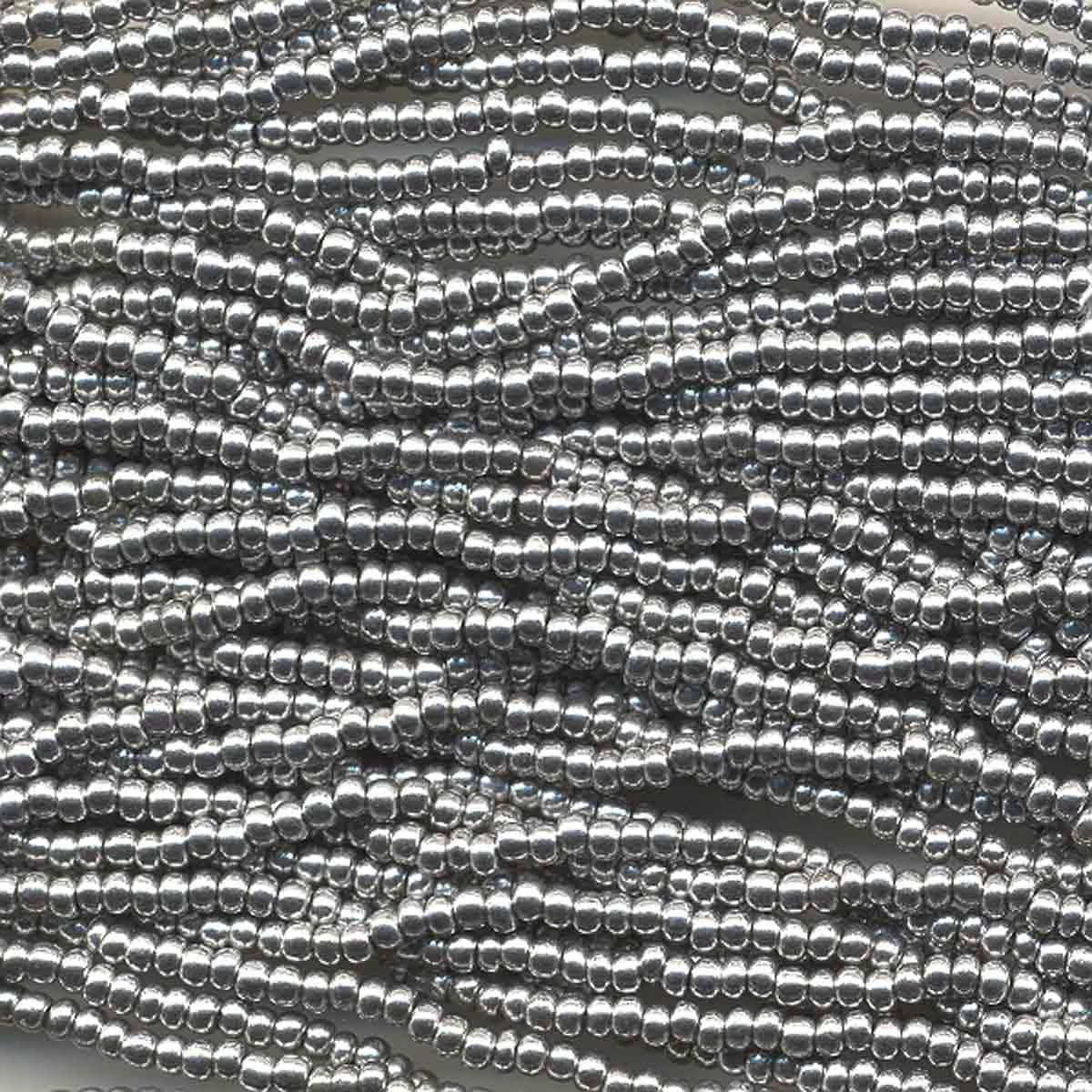 11/0 CZECH BRIGHT SILVER 12 STRING/HNK-APPX 17 GMS