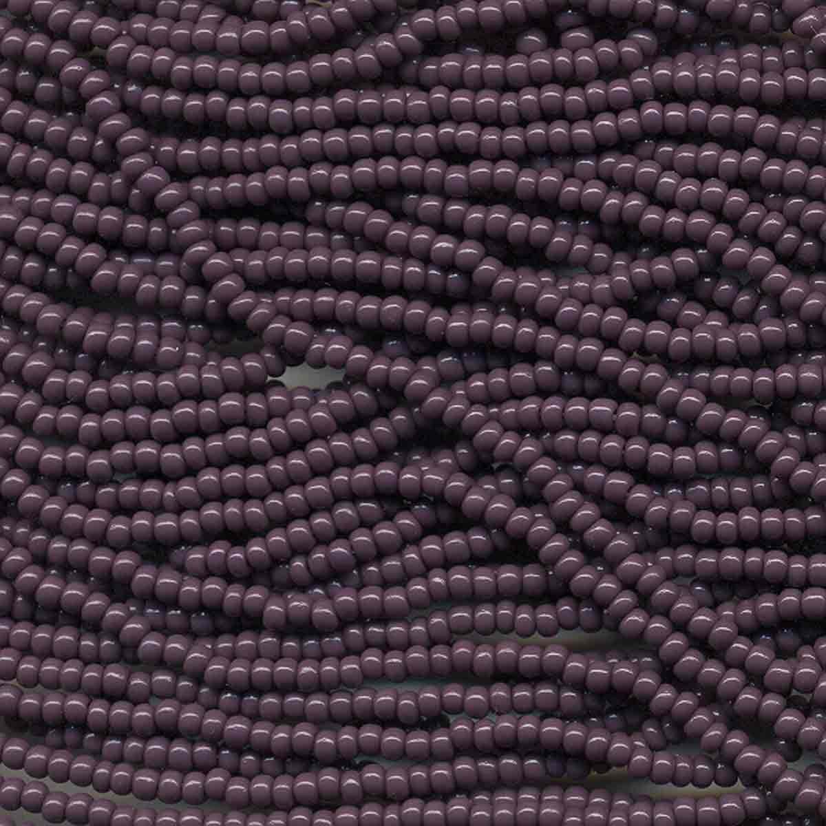 11/0 CZECH PURPLE 12 STRING/HNK-APPX 18 GMS