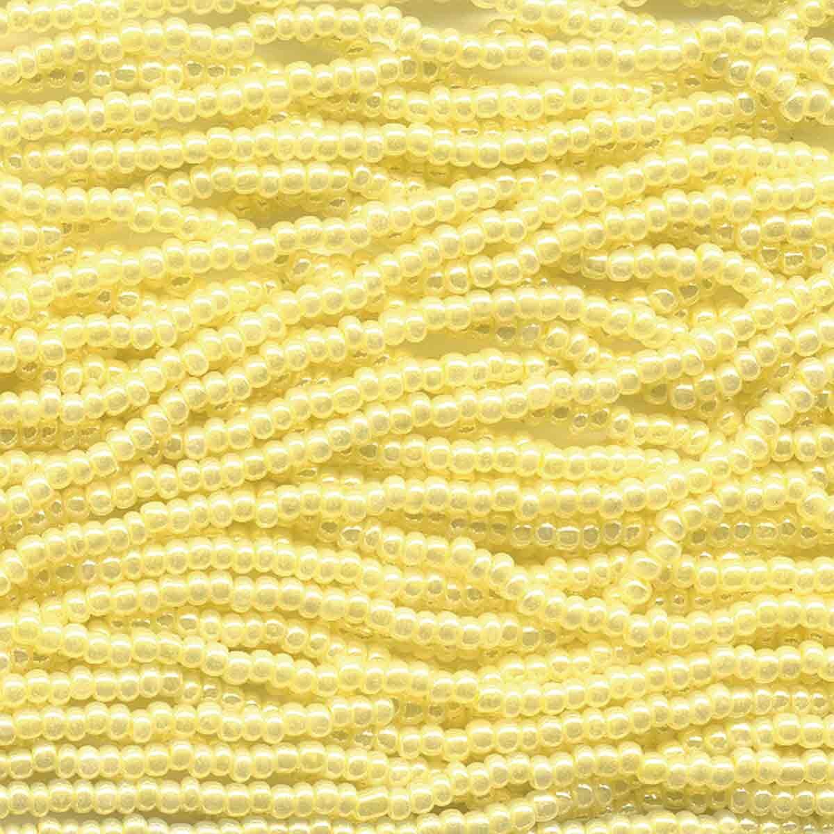 11/0 CZECH YELLOW CEYLON 12 STRING/HNK-APPX 18 GMS