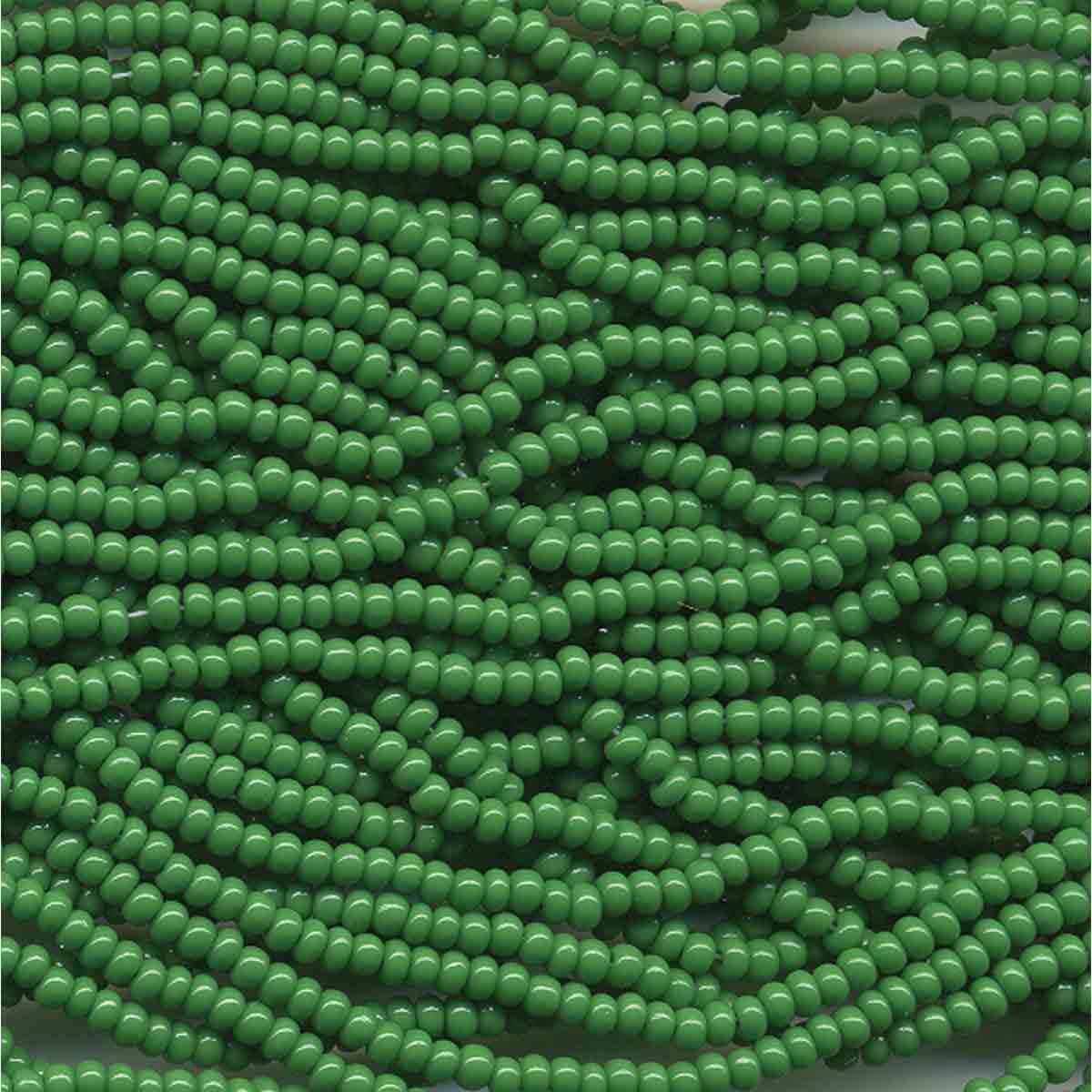 11/0 CZECH GREEN OP 12 STRING/HNK-APPX 18 GMS