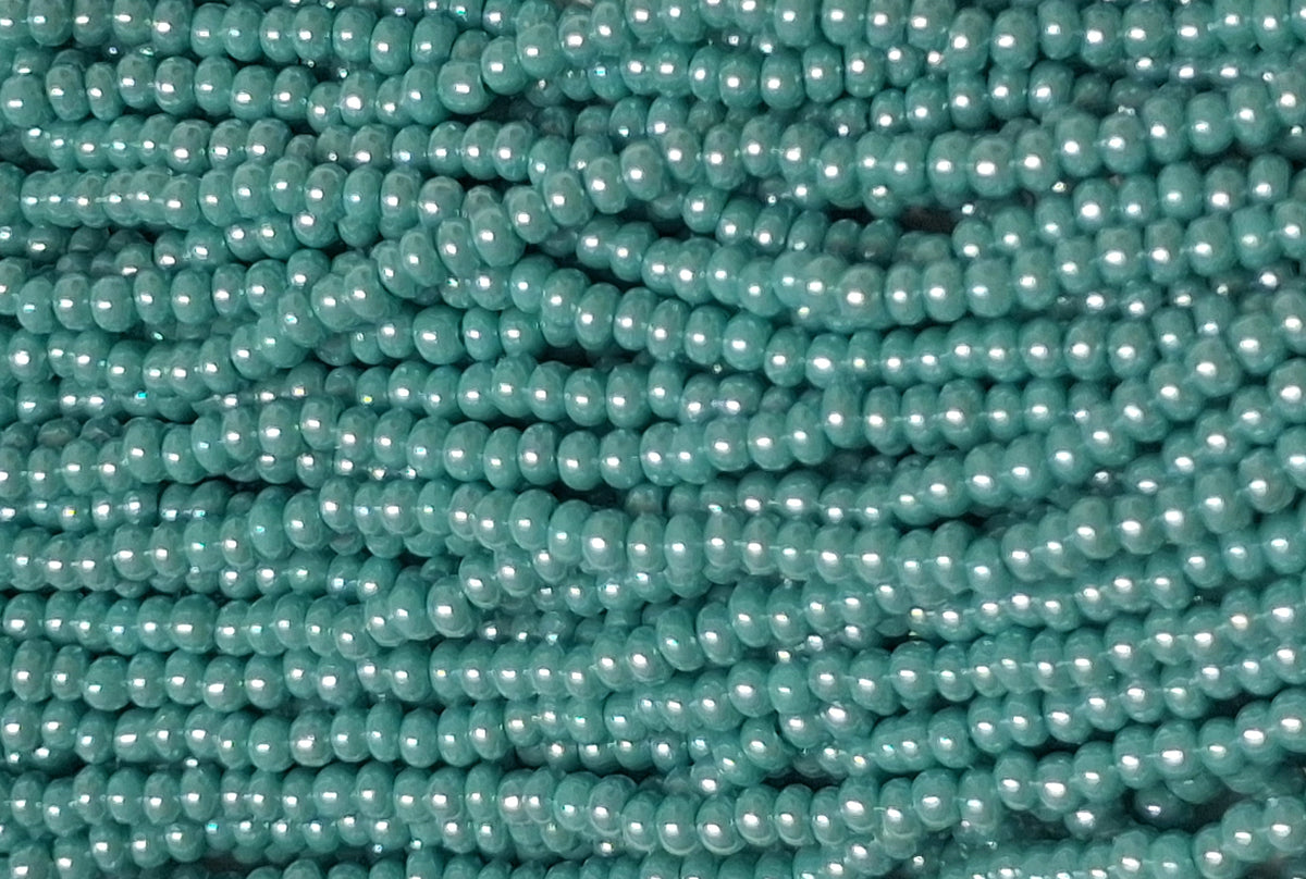 11/0 CZECH TURQUOISE GREEN LUSTER SEED BEADS 12 STRING/HNK-APPX 34 GMS
