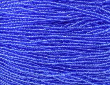 11/0 CZECH LT SAPPHIRE TR SEED BEADS 12 STRING/HNK-APPX 17 GMS